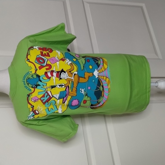 Eskimo Joes women's size medium unisex green Dr. Seuss look  Read/Succeed Tee - Picture 4 of 8